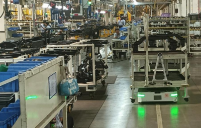 陜汽首款潛伏舉升式AGV正式投用，引領物料搬運裝備制造新篇章